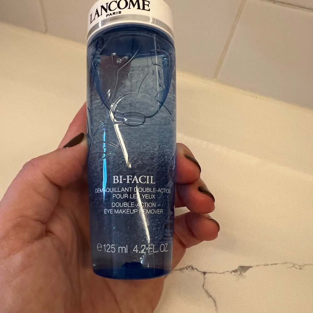 Lancôme Blue Eye Makeup Remover - Picture 3 of 4